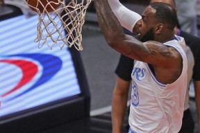 九游-莱万多夫斯基连续五场比赛得分超过战术调整，公牛挑战极限！的简单介绍