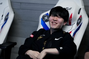 九游-包含Rookie赛事官方发布回归赛场新规，MAD争议不断！的词条